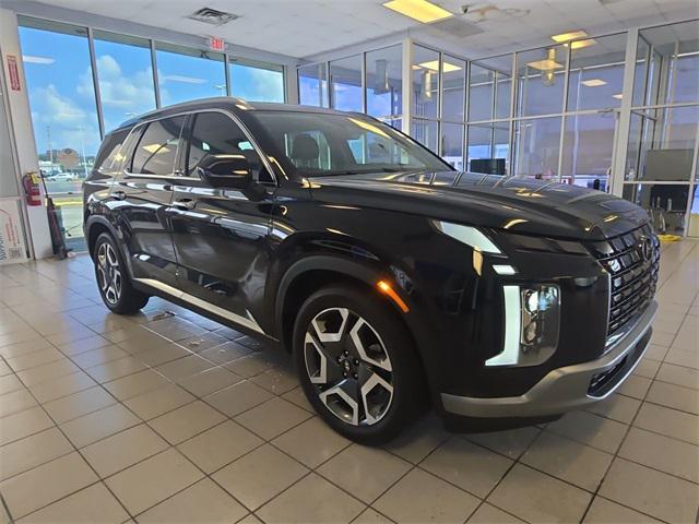 used 2025 Hyundai Palisade car, priced at $44,899