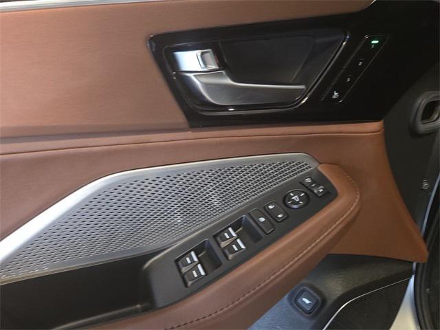 used 2024 Acura MDX car, priced at $50,950