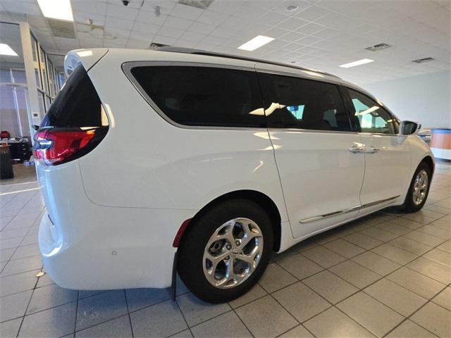 used 2021 Chrysler Pacifica Hybrid car, priced at $28,660