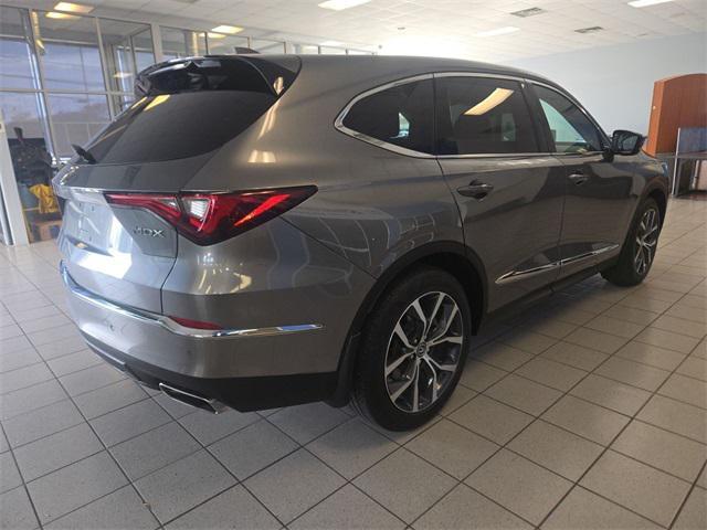 used 2023 Acura MDX car, priced at $43,381