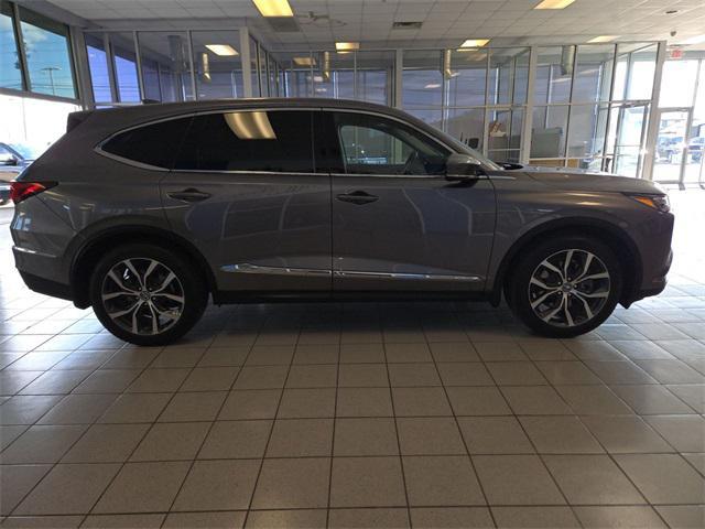 used 2023 Acura MDX car, priced at $43,381