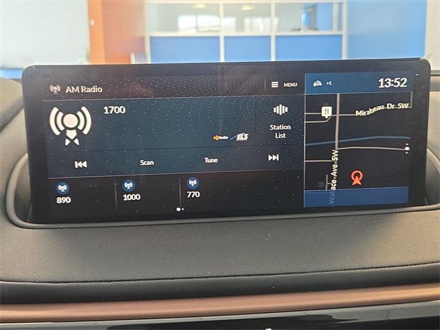 used 2023 Acura MDX car, priced at $43,381