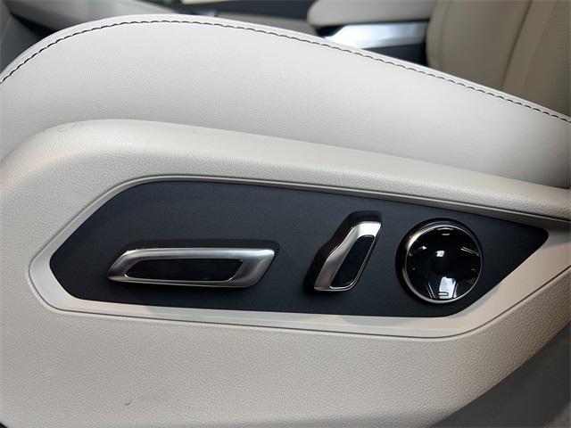 new 2025 Acura RDX car, priced at $48,650