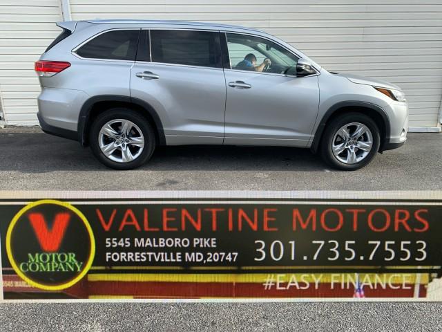 used 2017 Toyota Highlander car