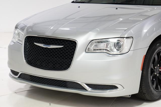 used 2021 Chrysler 300 car, priced at $19,995