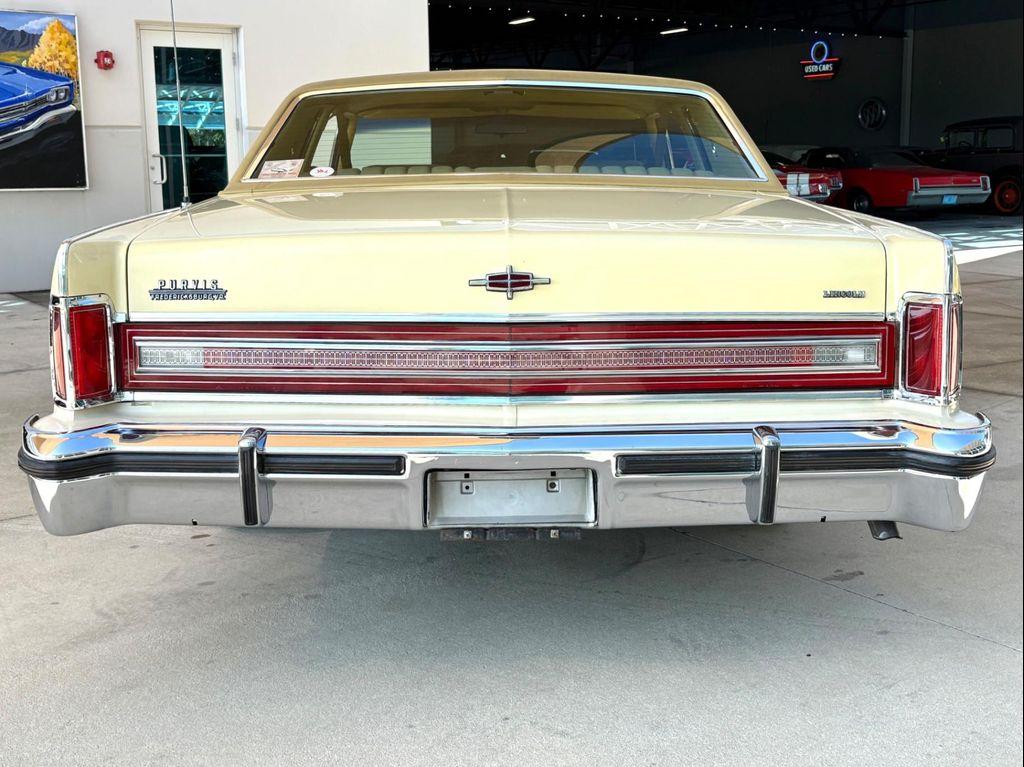 used 1976 Lincoln Continental car, priced at $27,997