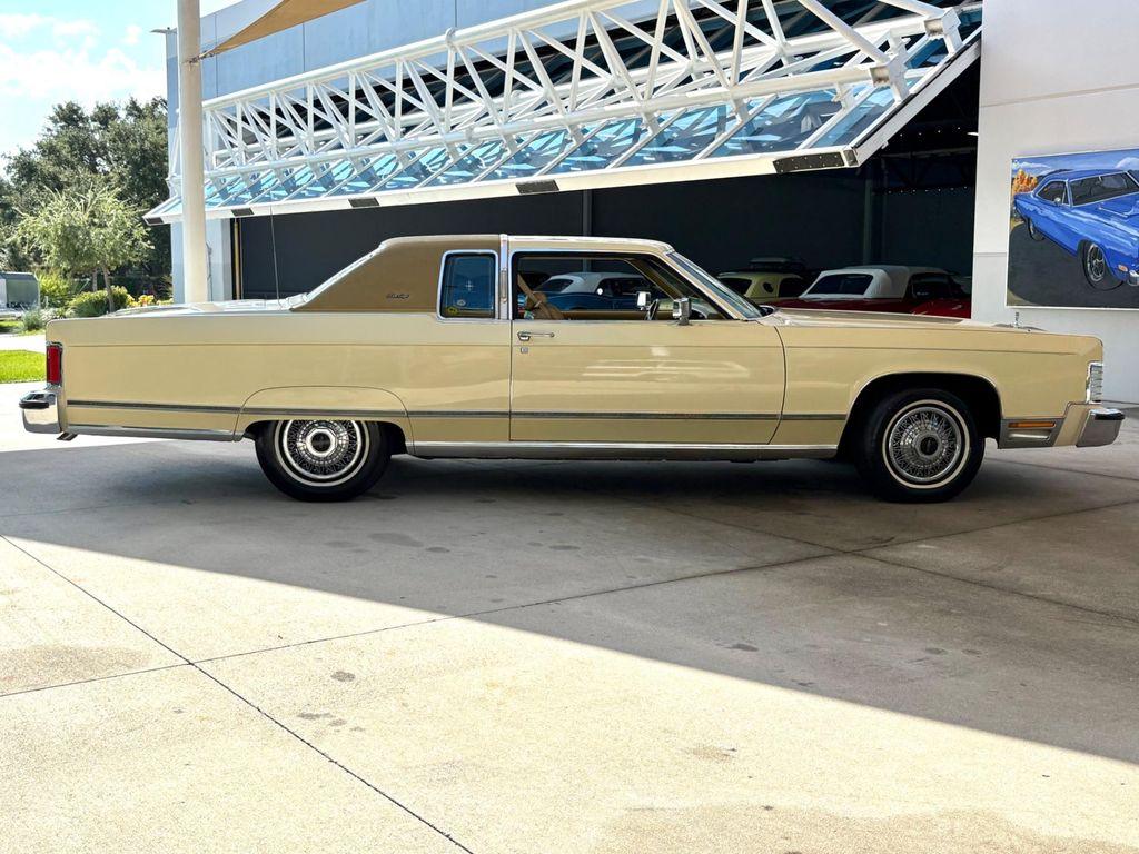 used 1976 Lincoln Continental car, priced at $27,997
