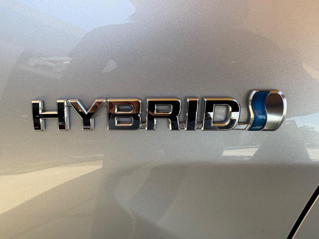 used 2011 Toyota Camry Hybrid car, priced at $16,997