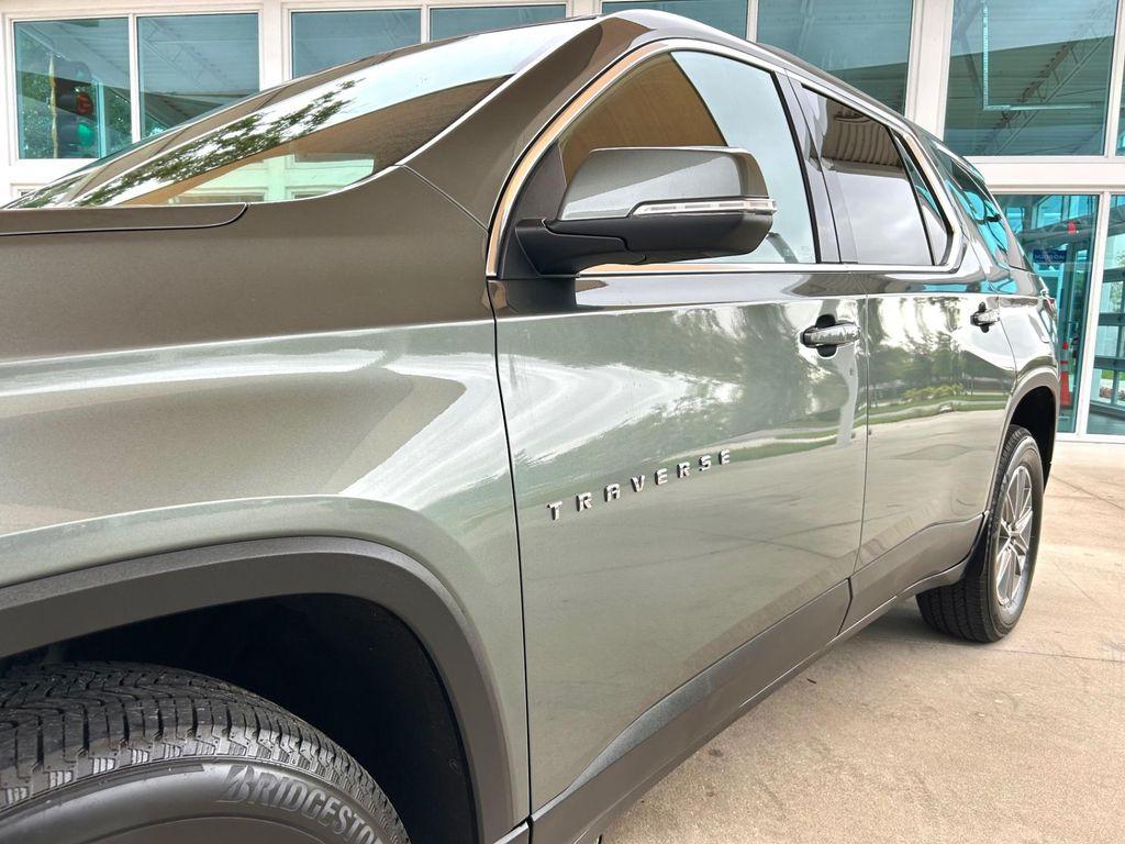 used 2023 Chevrolet Traverse car, priced at $27,997