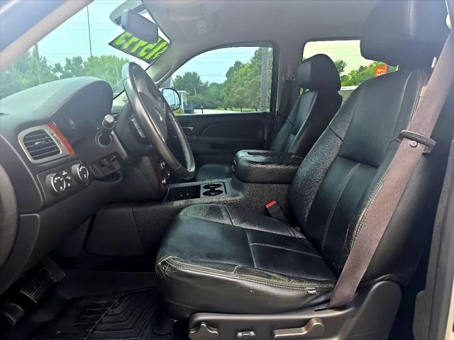 used 2012 Chevrolet Avalanche car, priced at $15,995