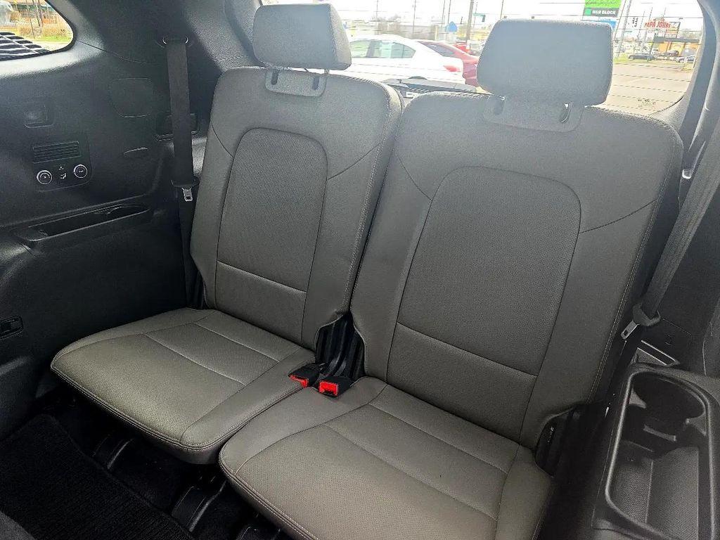 used 2019 Hyundai Santa Fe XL car, priced at $18,995