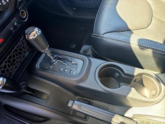 used 2015 Jeep Wrangler Unlimited car, priced at $19,500
