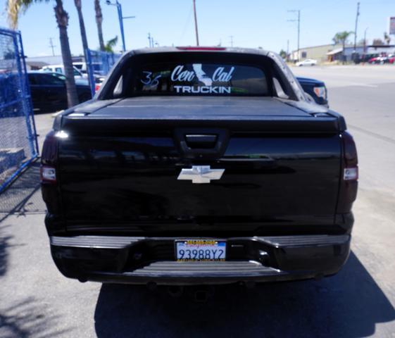 used 2007 Chevrolet Avalanche car, priced at $10,999