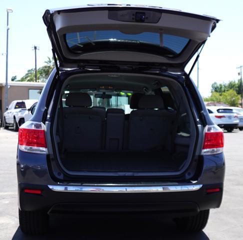 used 2011 Toyota Highlander car, priced at $11,999