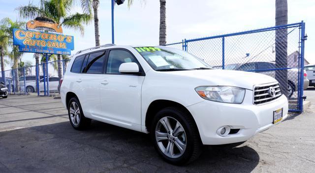 used 2009 Toyota Highlander car, priced at $11,927