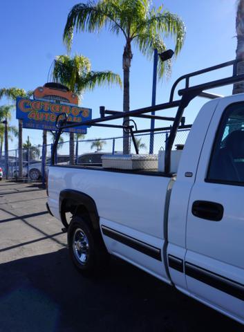 used 2001 Chevrolet Silverado 2500 car, priced at $10,999