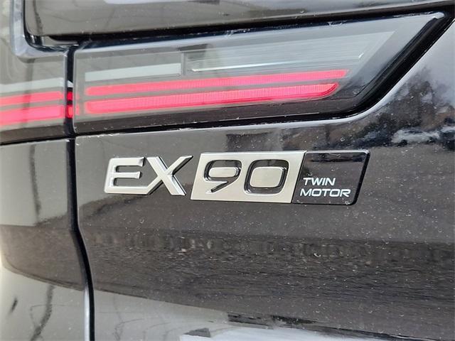 new 2025 Volvo EX90 car, priced at $93,240