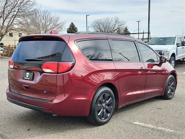 used 2020 Chrysler Pacifica Hybrid car, priced at $23,510