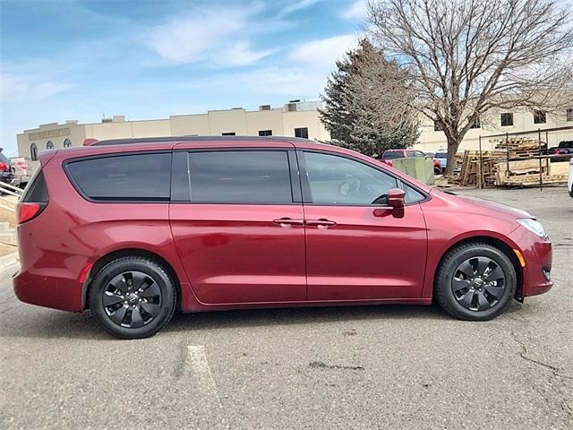 used 2020 Chrysler Pacifica Hybrid car, priced at $23,510