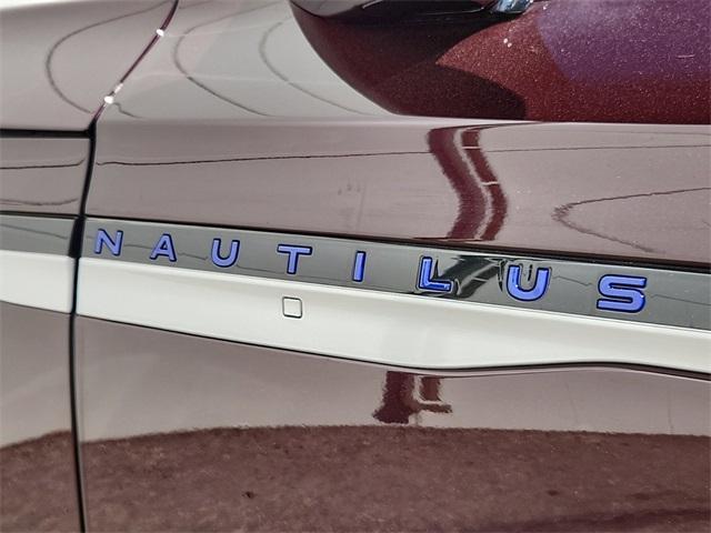 new 2025 Lincoln Nautilus car, priced at $53,836