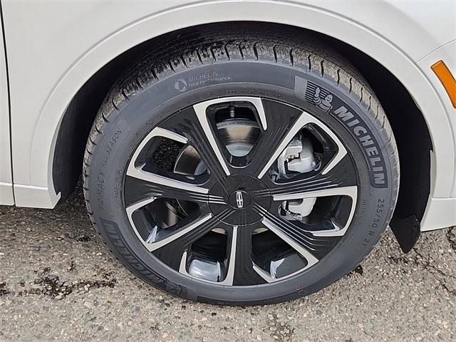 new 2025 Lincoln Nautilus car, priced at $68,261