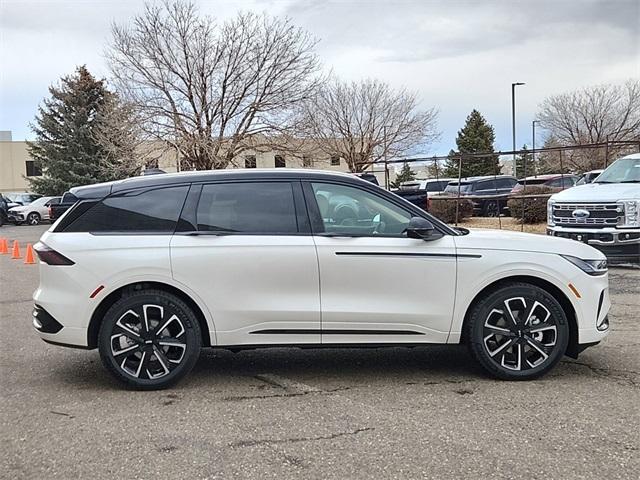 new 2025 Lincoln Nautilus car, priced at $68,261