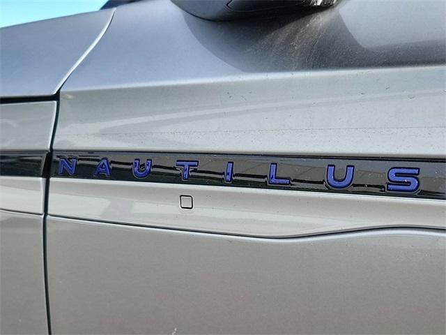 new 2025 Lincoln Nautilus car, priced at $66,661