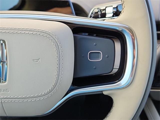 new 2025 Lincoln Nautilus car, priced at $64,056