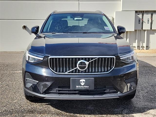 new 2025 Volvo XC40 car, priced at $45,035