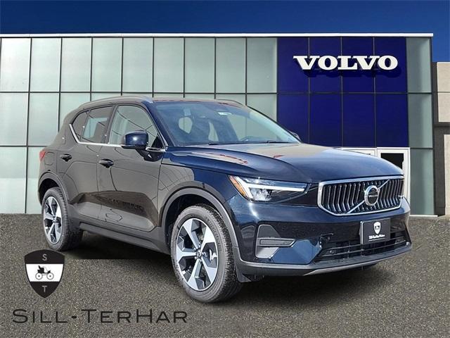 new 2025 Volvo XC40 car, priced at $45,035