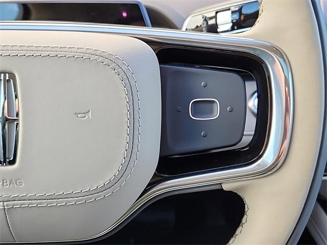 new 2025 Lincoln Nautilus car, priced at $57,121