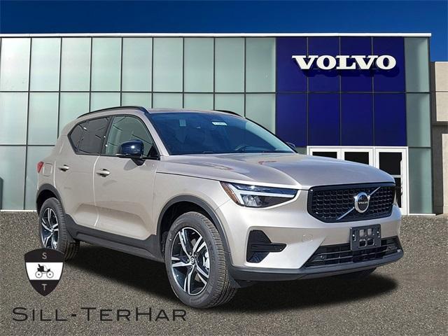 new 2024 Volvo XC40 car, priced at $45,045