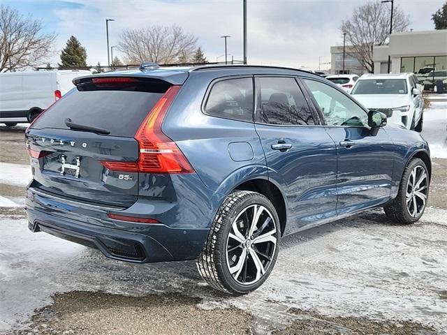 new 2025 Volvo XC60 car