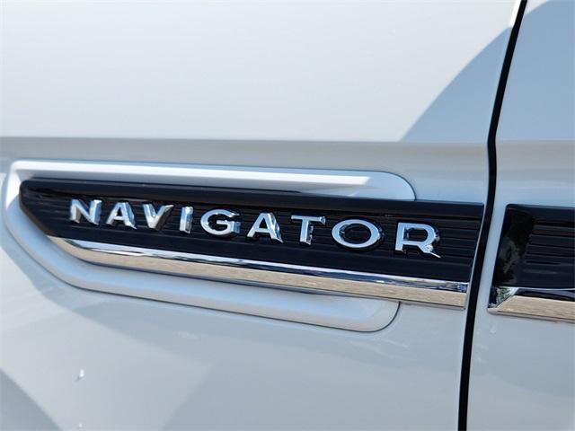 new 2024 Lincoln Navigator car, priced at $105,706