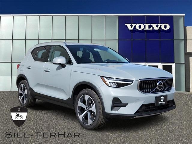 new 2025 Volvo XC40 car, priced at $45,035