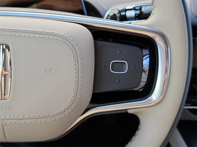 new 2025 Lincoln Nautilus car, priced at $51,936