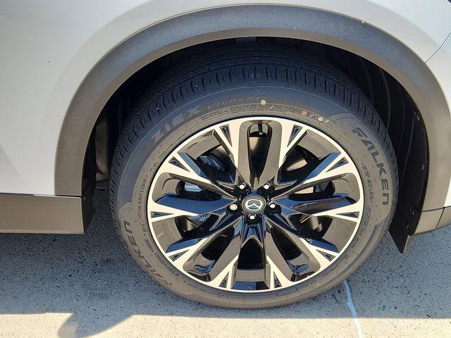 new 2025 Mazda CX-90 PHEV car, priced at $56,051