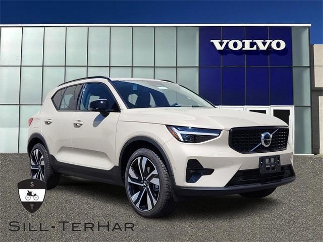 new 2025 Volvo XC40 car, priced at $50,550