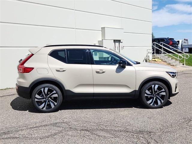 new 2025 Volvo XC40 car, priced at $50,550