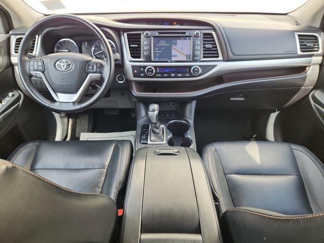 used 2015 Toyota Highlander car, priced at $20,330