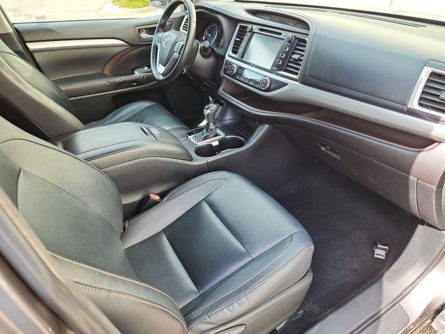 used 2015 Toyota Highlander car, priced at $20,330