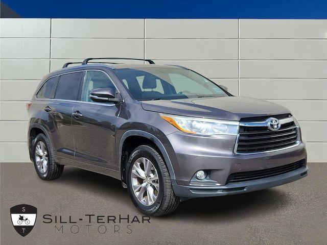 used 2015 Toyota Highlander car, priced at $20,330