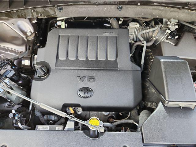 used 2015 Toyota Highlander car, priced at $20,330