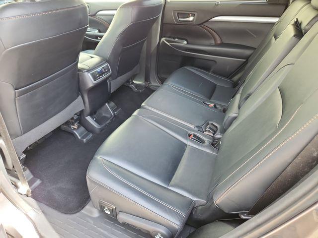 used 2015 Toyota Highlander car, priced at $20,330