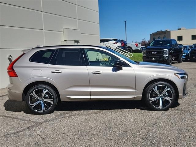 new 2025 Volvo XC60 car, priced at $59,635