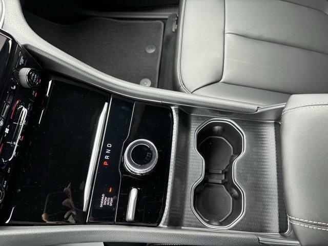 new 2025 Jeep Grand Cherokee car, priced at $47,495