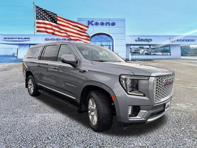 used 2022 GMC Yukon XL car, priced at $62,400