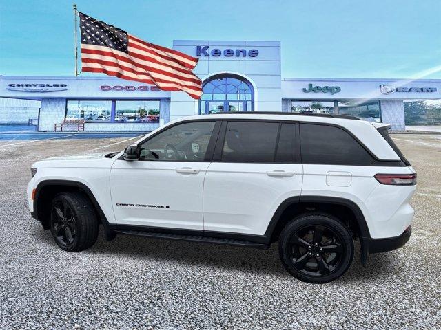 used 2024 Jeep Grand Cherokee car, priced at $41,900