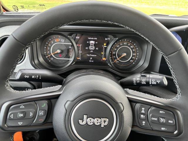 new 2025 Jeep Wrangler car, priced at $46,795