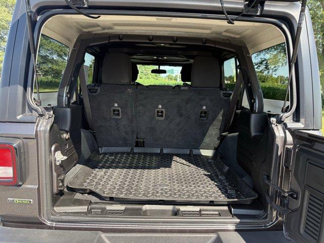 used 2022 Jeep Wrangler Unlimited car, priced at $37,900
